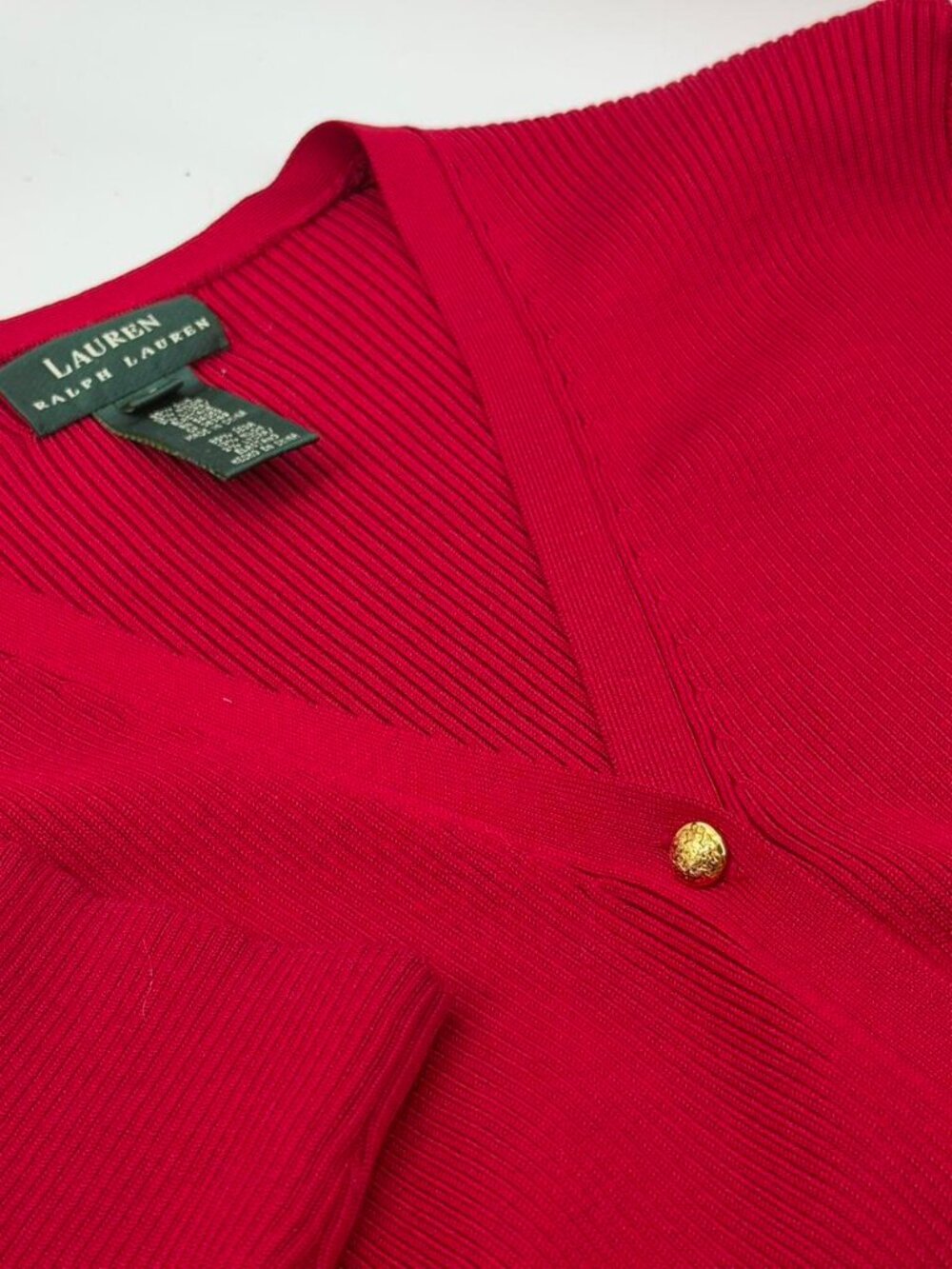 Ralph Lauren red silk cardigan with gold buttons. Size L - Picture 3 of 6